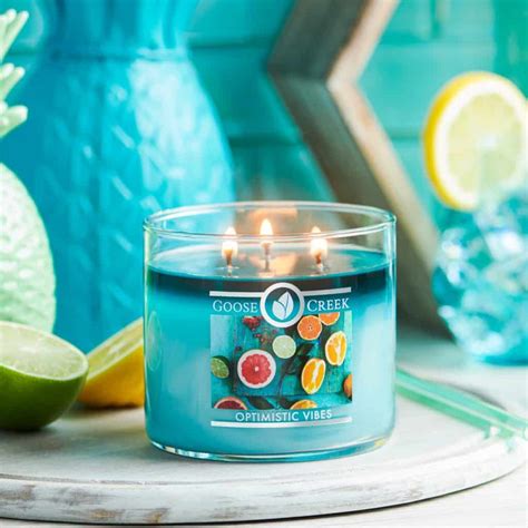 With our single wick candles from Goose Creek, small spaces can be just as delightful as spaces that are filled with the clean-burning scents of our three-wick candles, large jar candles or aromatherapy candles. . Goose creek candle